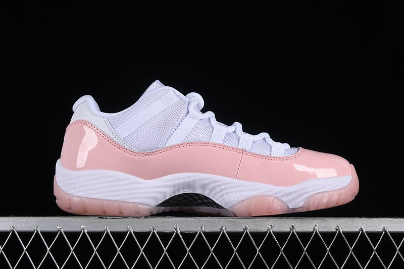 AIR JORDAN 11 LOW LEGEND PIN WHITE/PINK