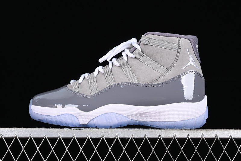 AIR JORDAN 11 RETRO 2021 MEDIUM GREY