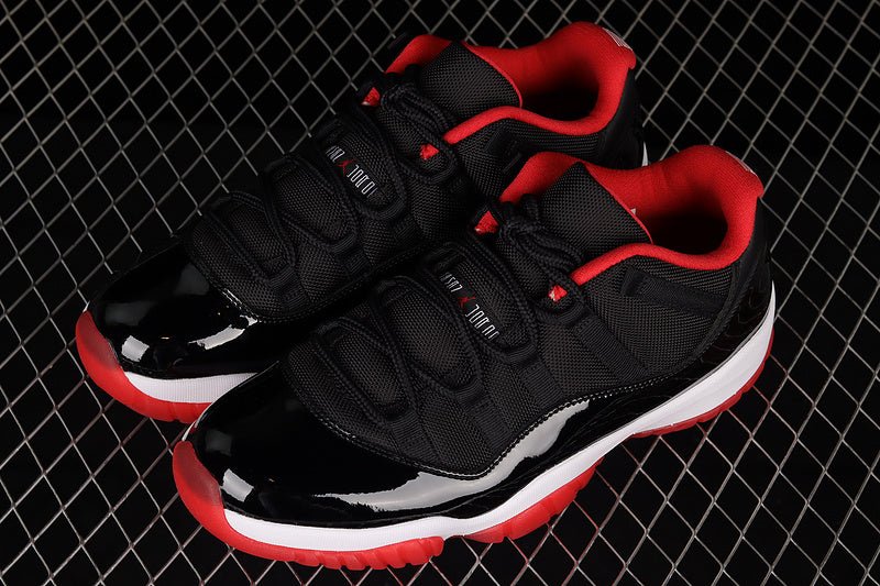 AIR JORDAN 11 RETRO LOW BRED BLACK/TRUE RED/WHITE