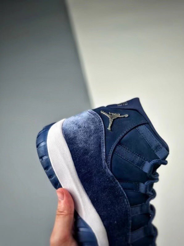 Air Jordan 11 retro“Midnight Navy”