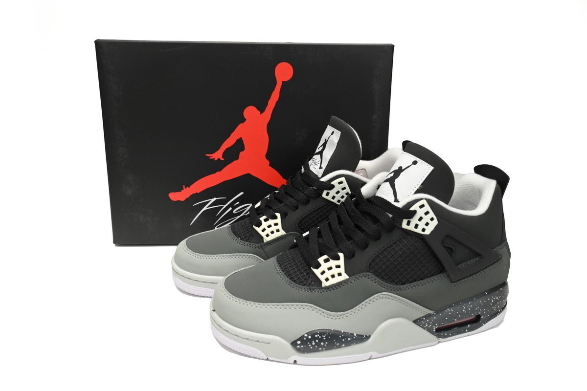 Air Jordan 4 Retro “Fear Pack”