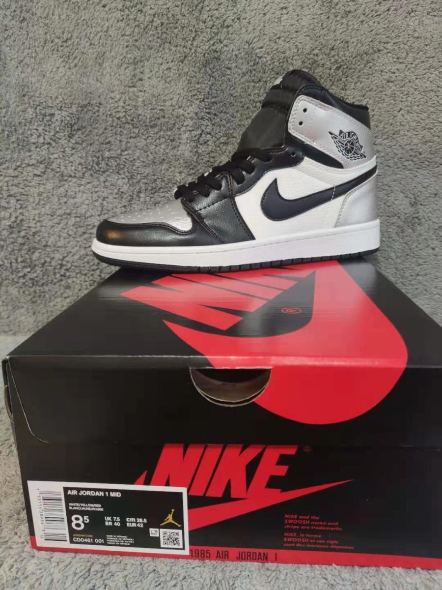 JORDAN 1 HIGH x SILVER TOE