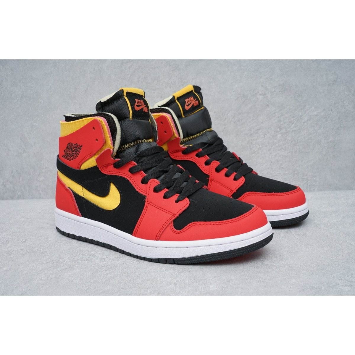 JORDAN 1 HIGH ZOOM AIR CMFT x BLACK CHILE RED