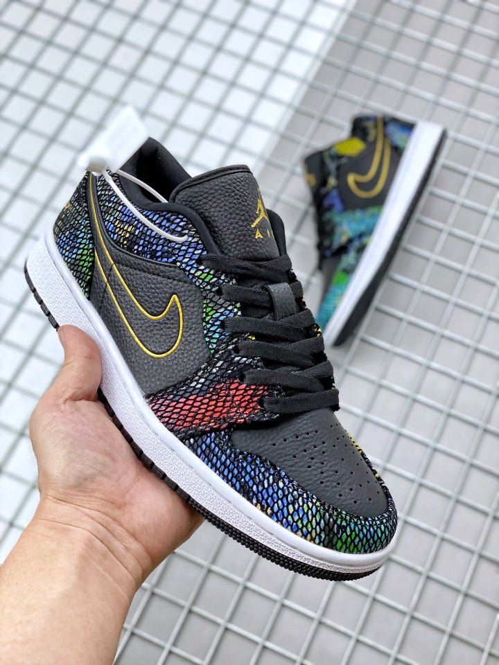 JORDAN 1 LOW x MULTICOLOR SNAKESKIN