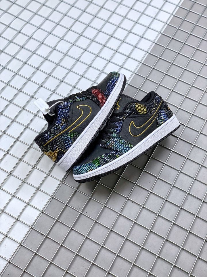 JORDAN 1 LOW x MULTICOLOR SNAKESKIN