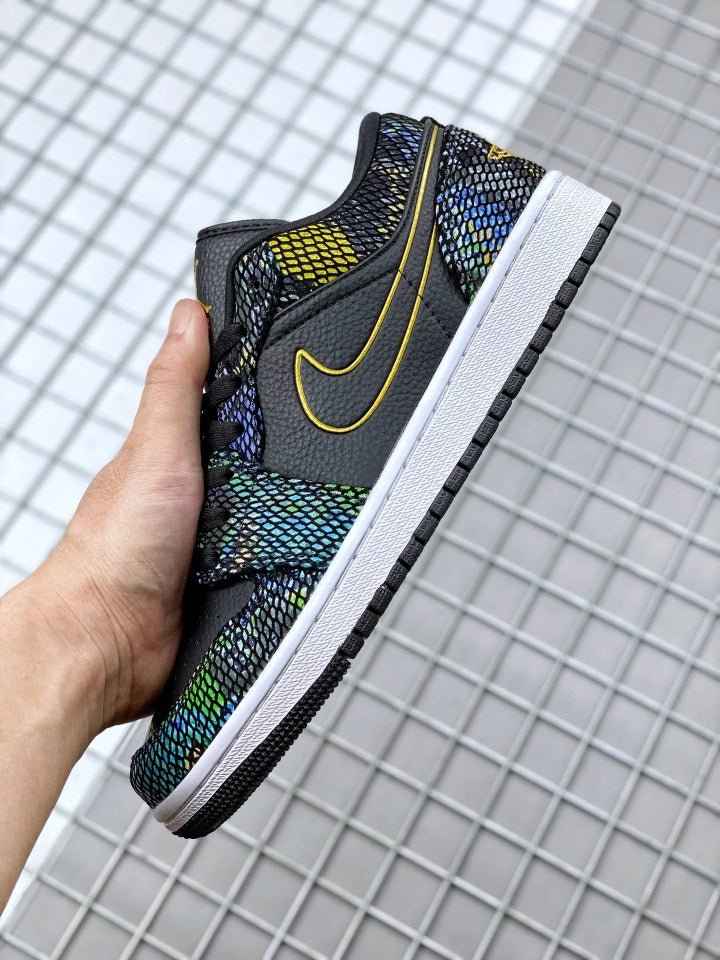 JORDAN 1 LOW x MULTICOLOR SNAKESKIN