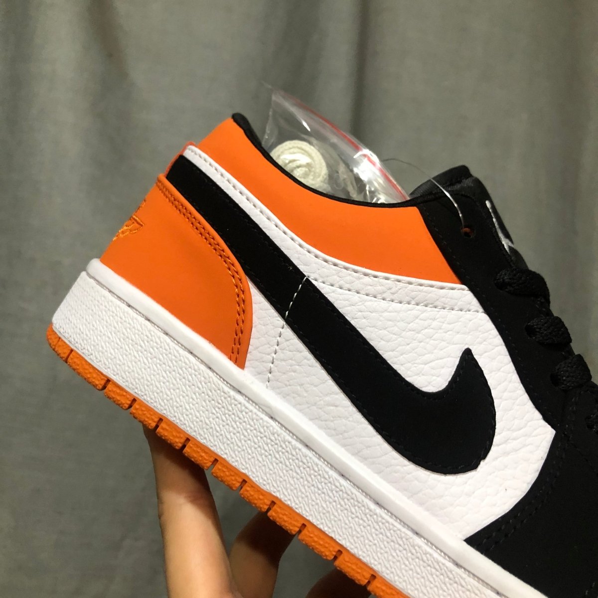 JORDAN 1 LOW x SHATTERED BACKBOARD