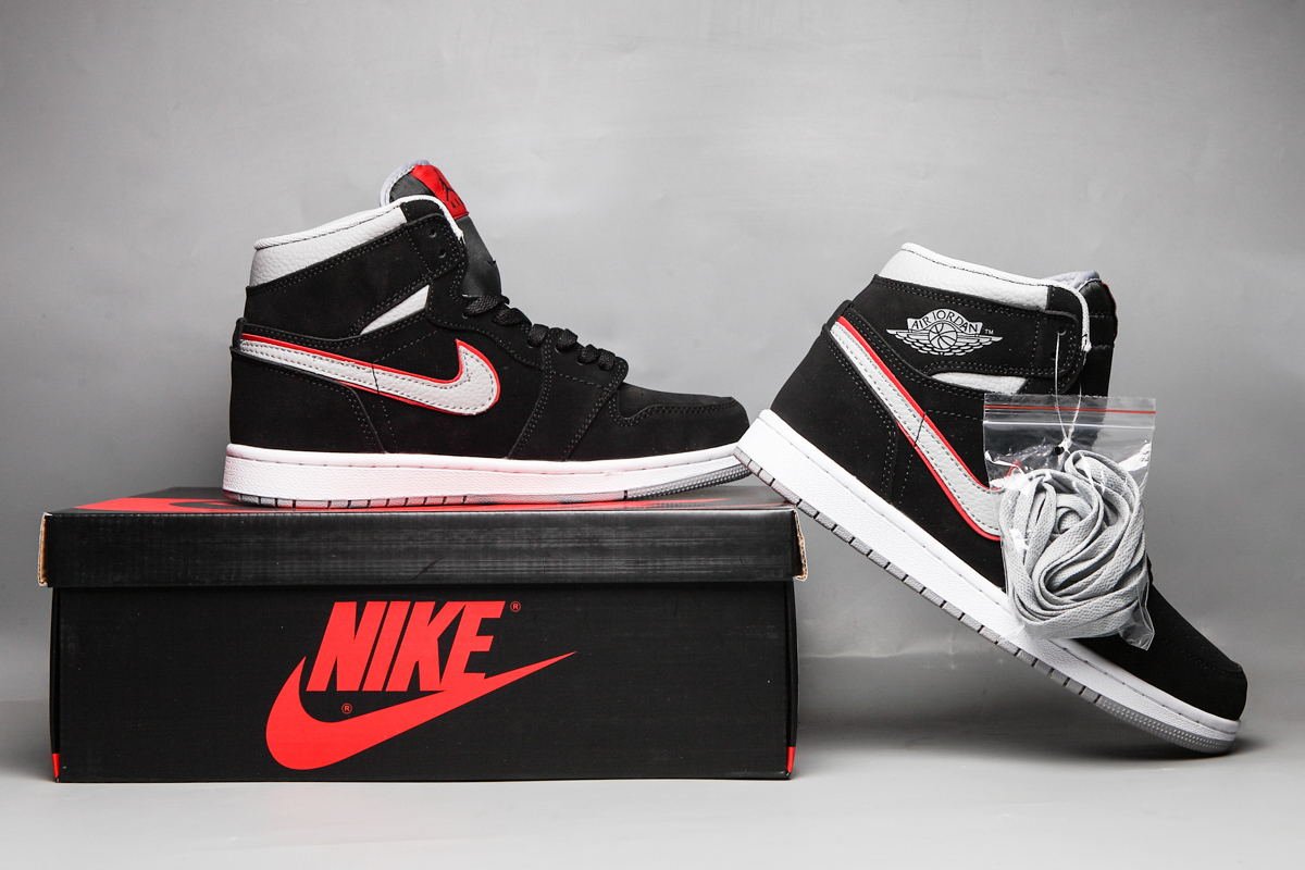 JORDAN 1 MID x BLACK PARTICLE GREY GYM RED