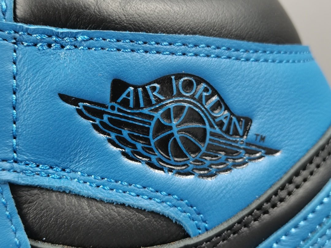 JORDAN 1 RETRO HIGH OG x DARK MARINA BLUE