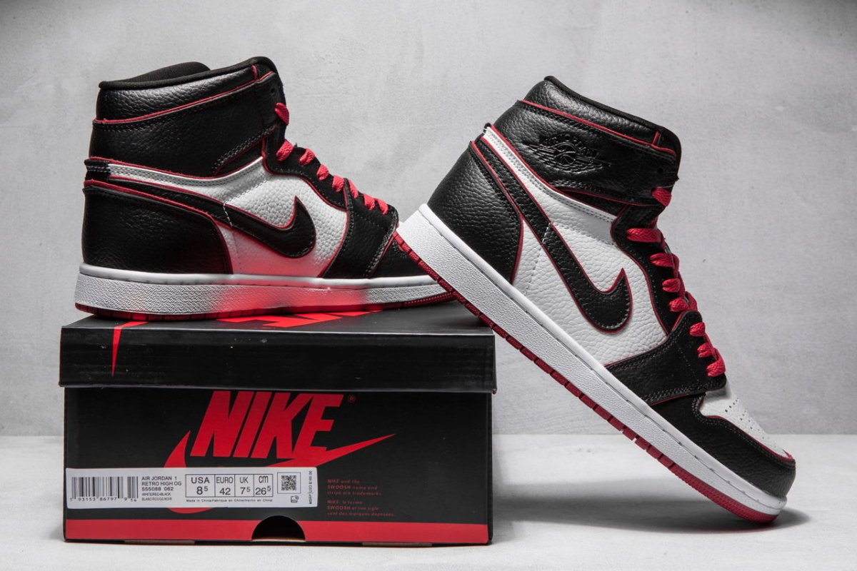 JORDAN 1 RETRO HIGH x BLOODLINE