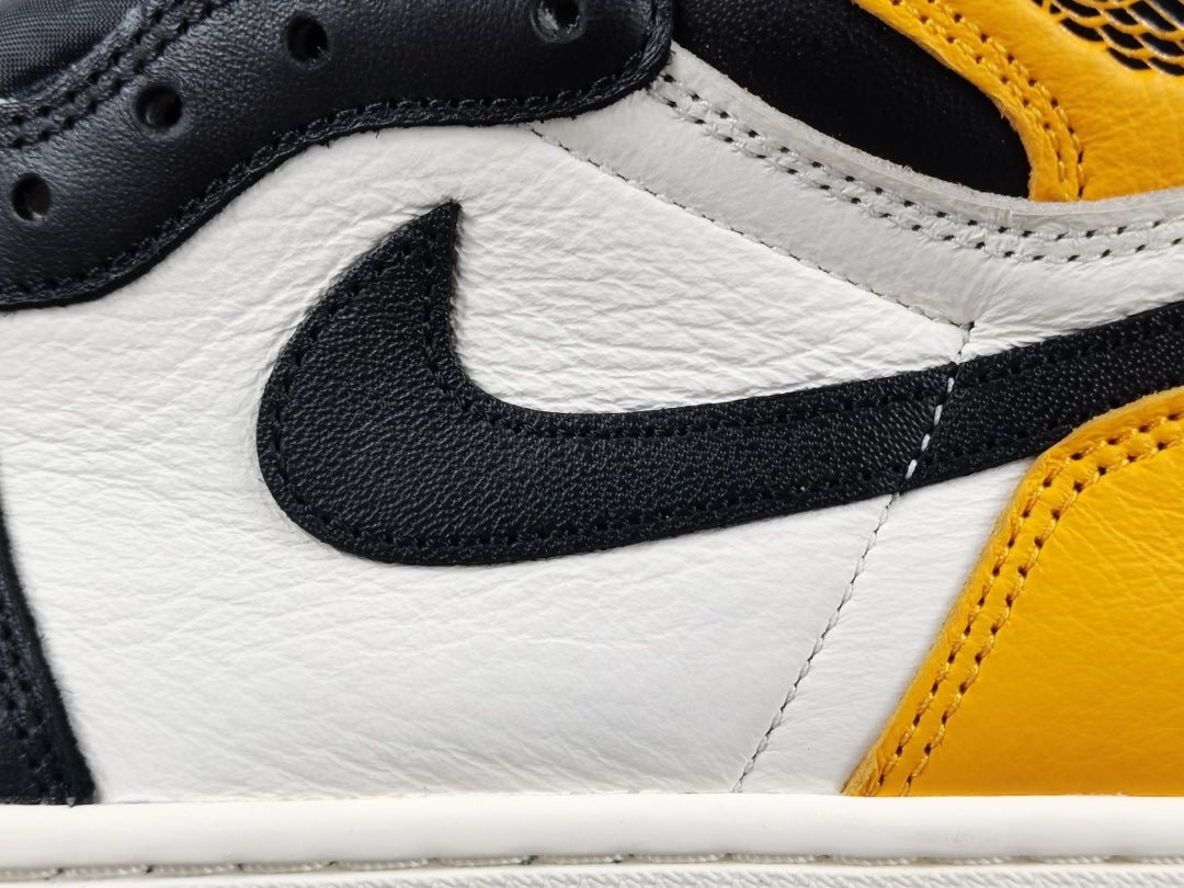 JORDAN 1 RETRO HIGH x TAXI