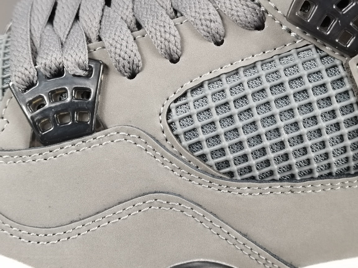 JORDAN 4 x COOL GREY