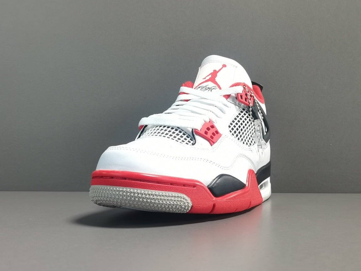 JORDAN 4 x FIRE RED