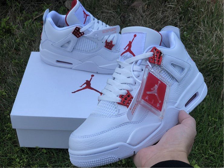 JORDAN 4 x METALLIC RED