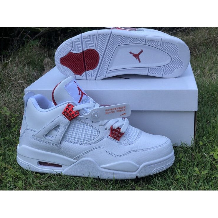 JORDAN 4 x METALLIC RED