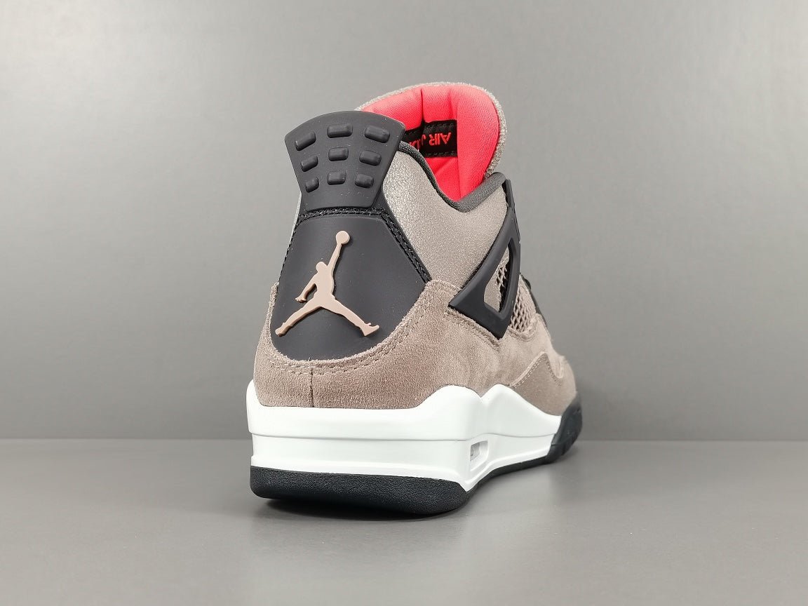 JORDAN 4 x TAUPE HAZE