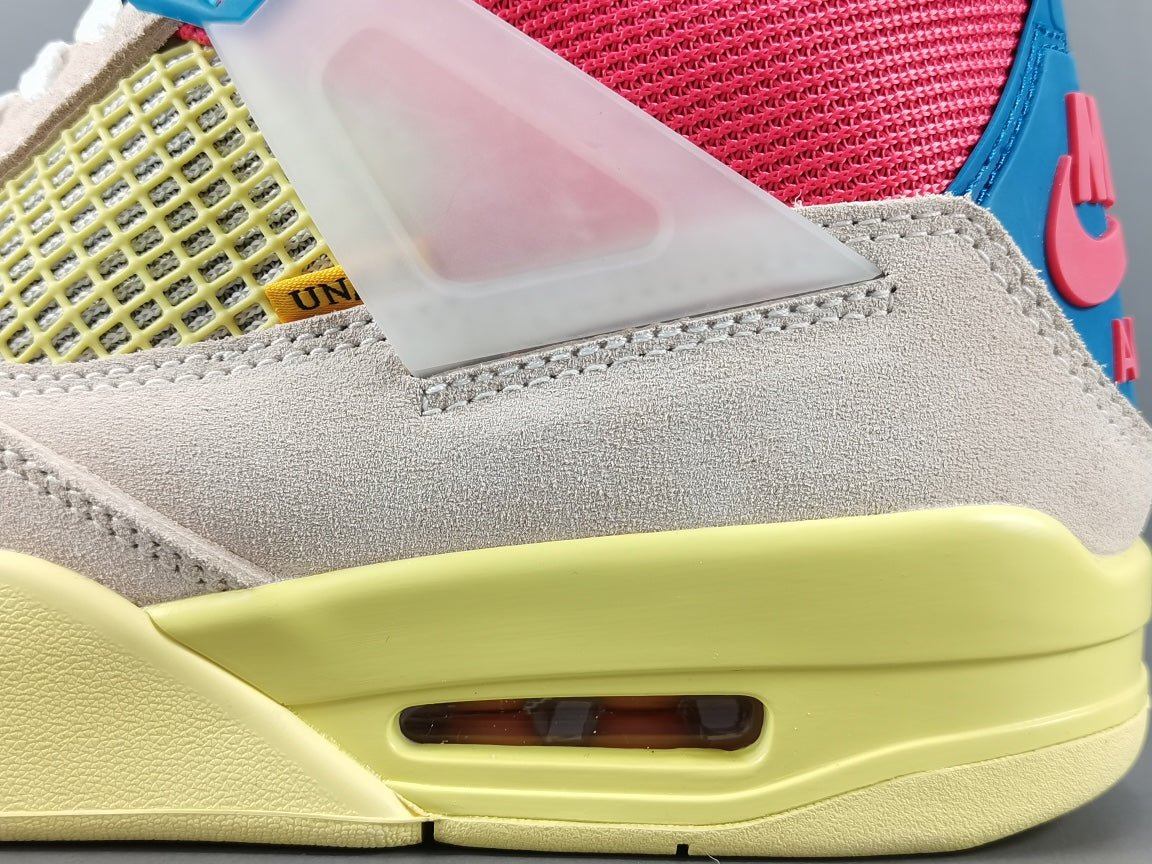 JORDAN 4 x UNION GUAVA ICE