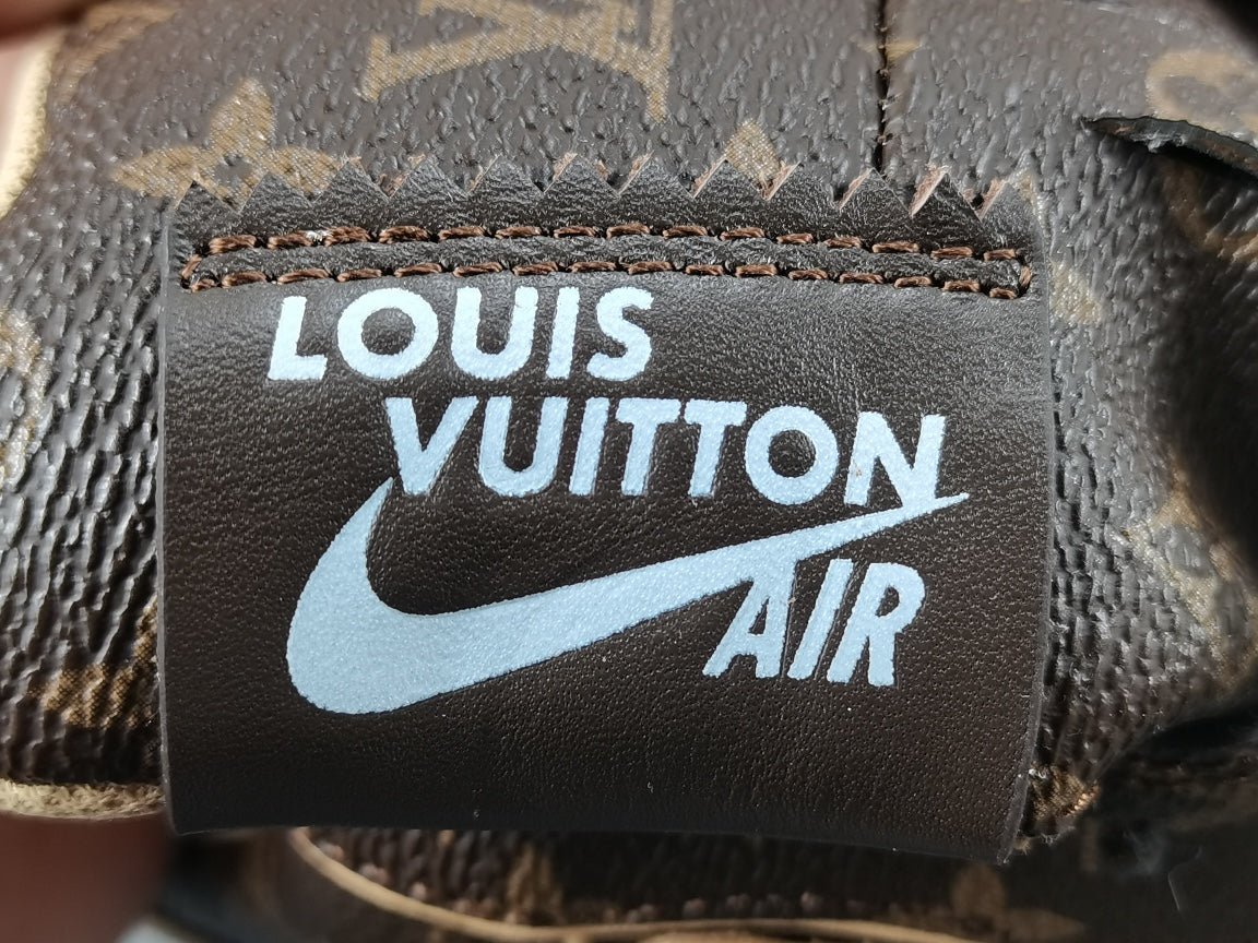 NIKE AIR FORCE 1 x LOUIS VUITTON BROWN