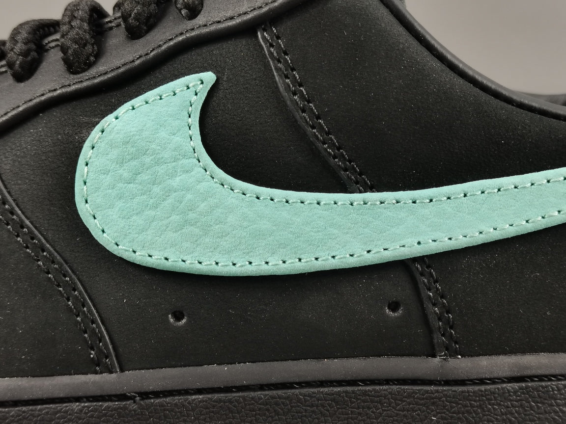 NIKE AIR FORCE 1 x TIFFANY & CO.1837