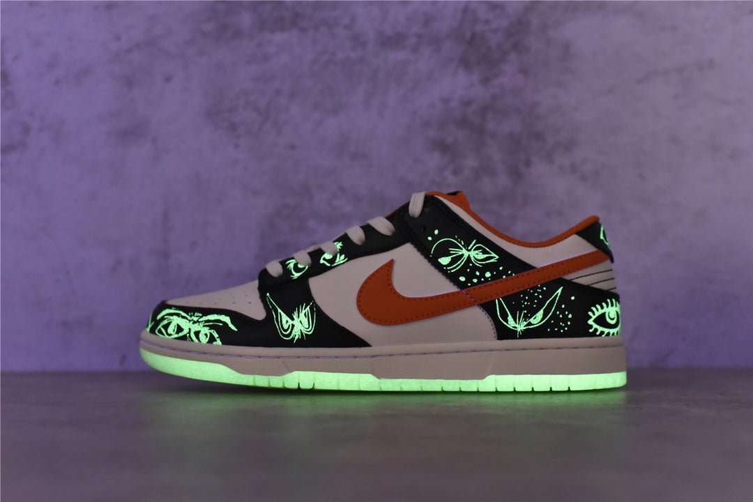 NIKE DUNK x HALLOWEEN