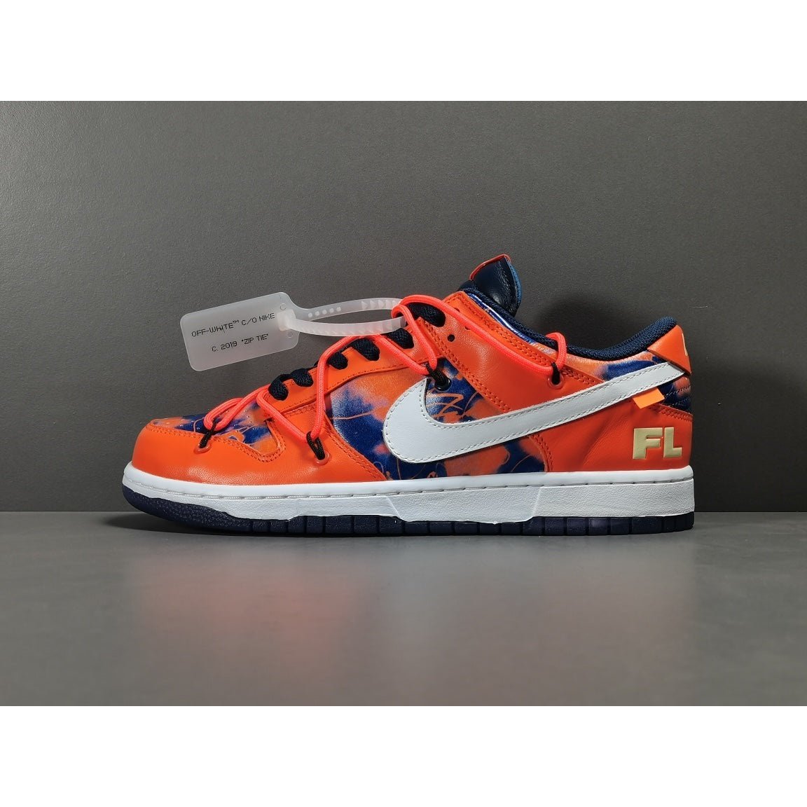 NIKE DUNK x OFF-WHITE FUTURA SYRACUSE