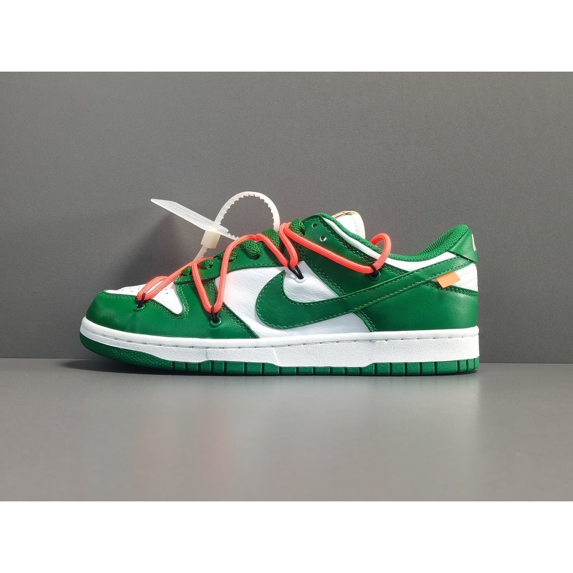 NIKE DUNK x OFF-WHITE PINE GREEN