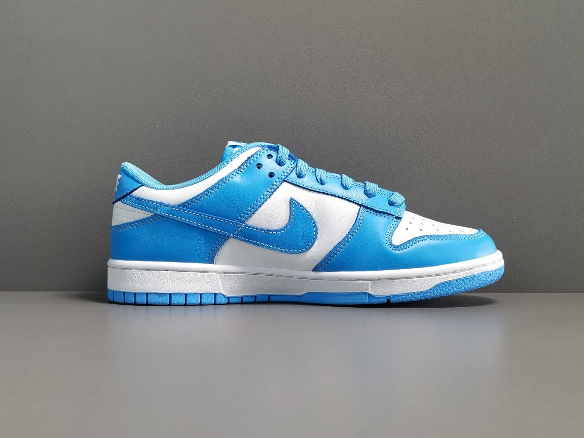 NIKE DUNK x UNC