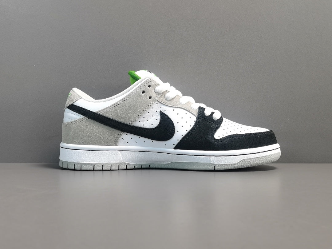 NIKE SB DUNK x CHLOROPHYLL