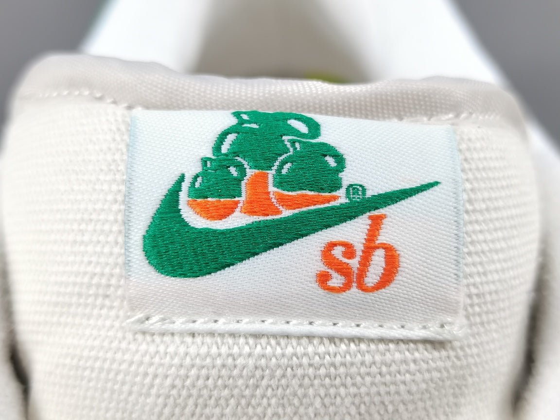 NIKE SB DUNK x JARRITOS